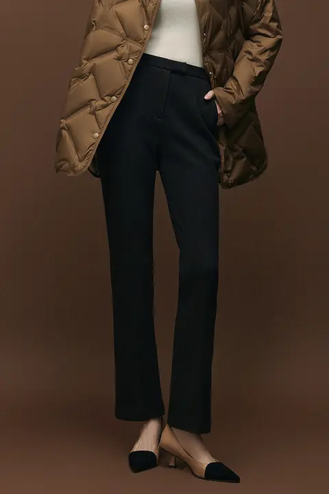 あたたかく快適！フリース素材のストレートパンツ【レディース・伸縮性・カジュアル】