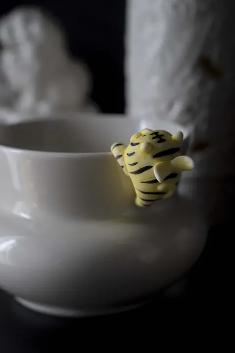 創造的な陶製トラの蓋付き茶碗＆インテリア飾り【家庭用・ユニークデザイン】