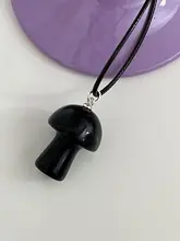 高級感ある黒曜石立体きのこネックレス【可愛い黒紐・鎖骨ライン】