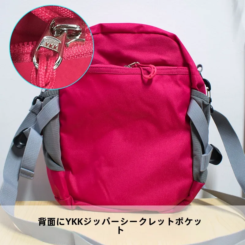 軽量デザインのアウトドアサコッシュバッグ：多層収納で日常使いに最適な5Lサイズの実用性解析