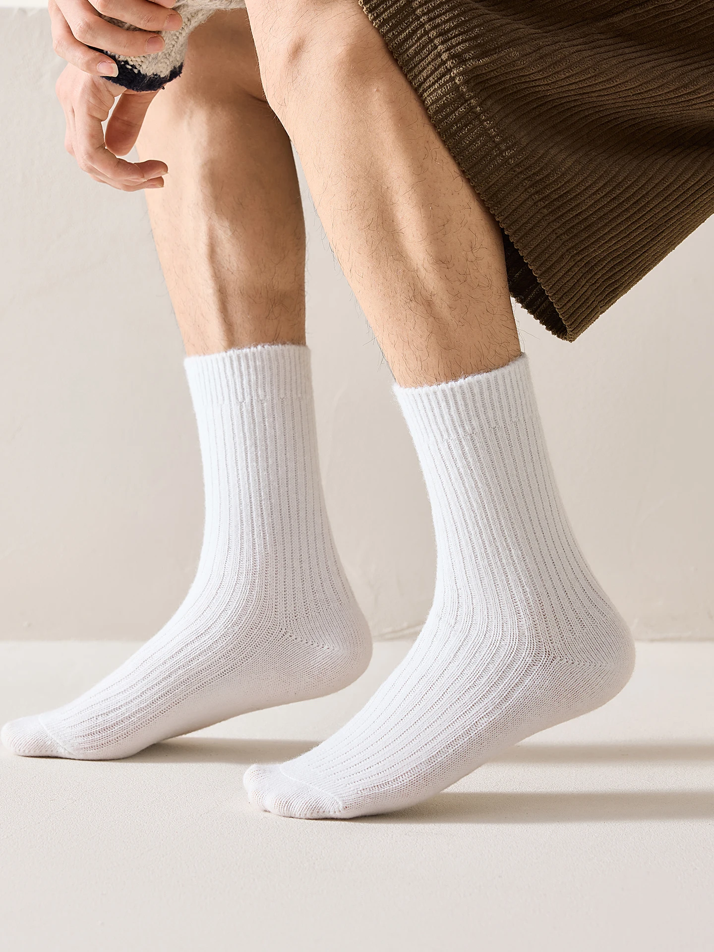 冬の通勤で足が冷えるのは、本当に辛い…どうやって靴下を選ぶべきか？