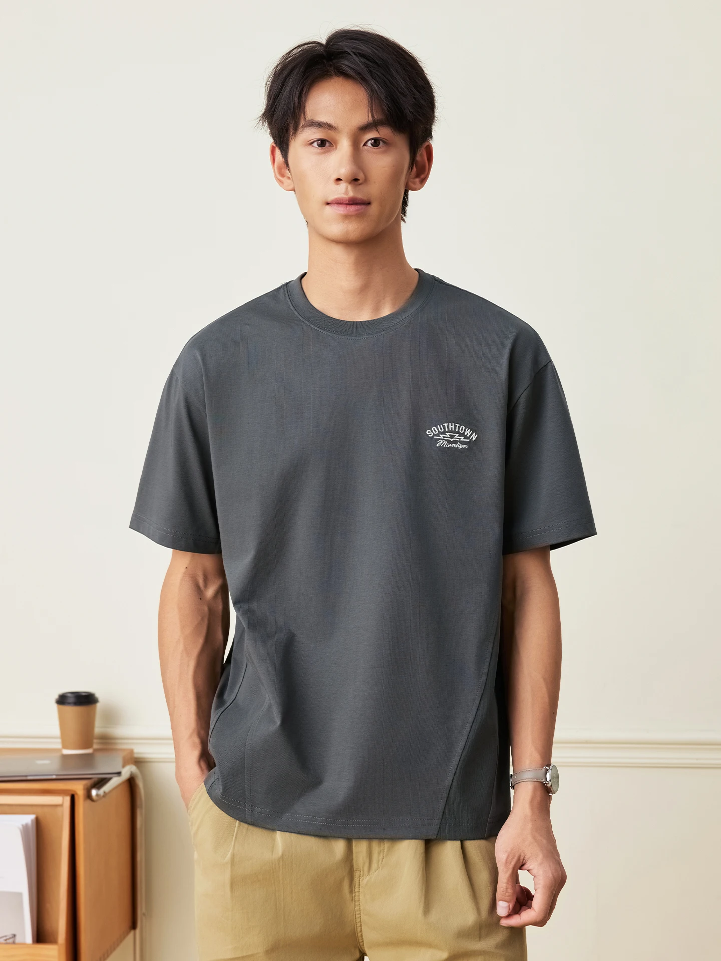 UVカットシャツは黄ばみを防ぐ？Hanscaの速乾半袖Tシャツが解決する実測データ
