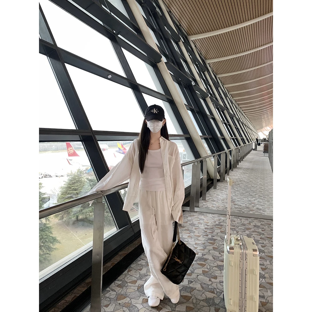 ワイドパンツとティーシャツをどう選ぶ？通勤からレジャーまで使える「感のあるリネンセット」の本当の魅力とは