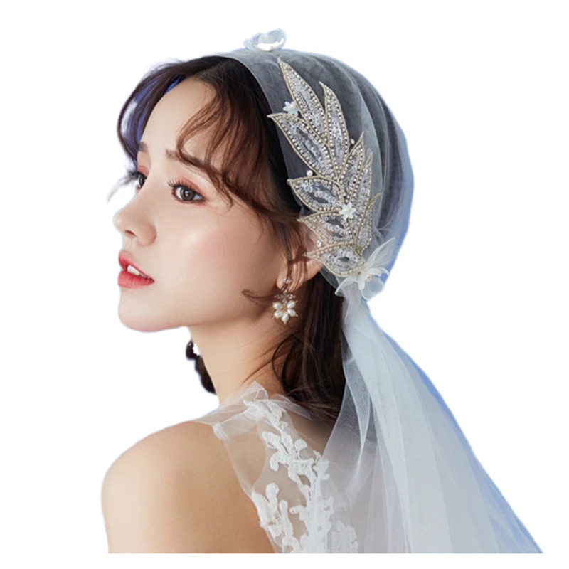 ウエディングヘッドドレスは、どんなデザインが今人気？