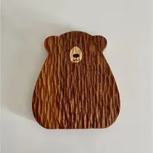 かわいい3匹のクマの家族の手作りカートンまな板＆鍋敷き【くるみ材・キッズ用・フルーツや食品のトレイ】（セットアップ対応）