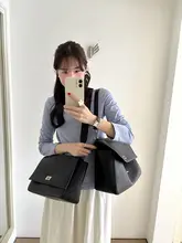 通勤用ロックフラップ大容量ショルダーバッグ【春夏用・インス風】