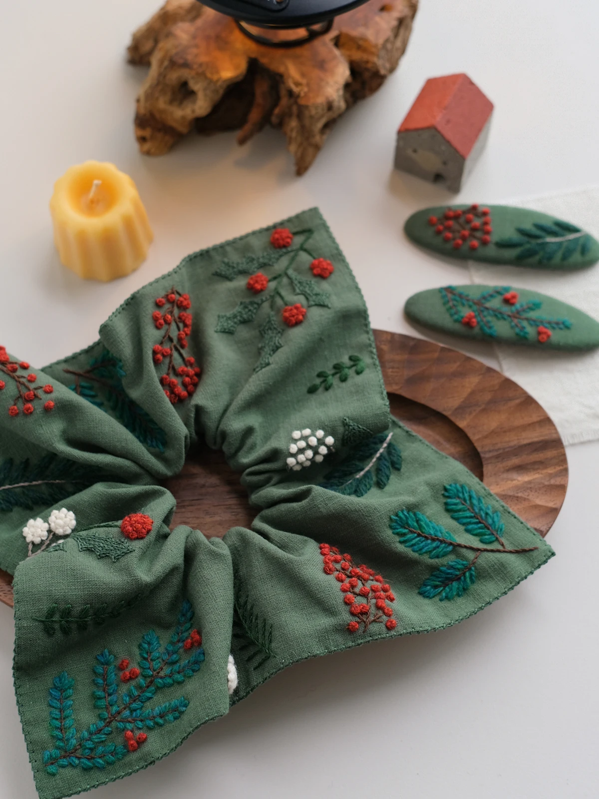 秋 冬 DIY 手作り刺繍方形ヘアゴムの作り方と材料選びのガイド