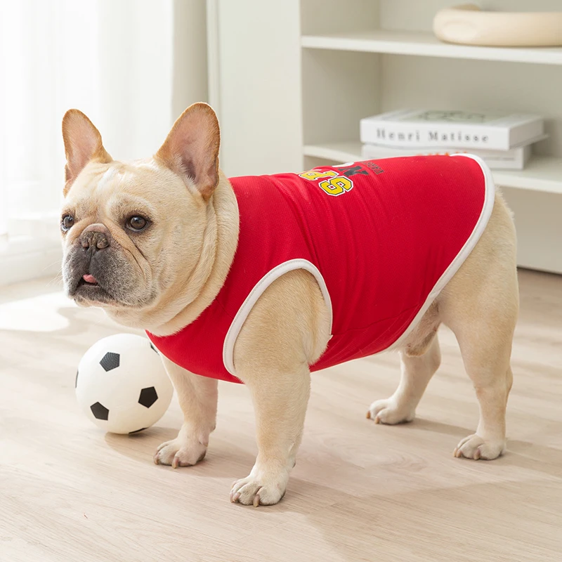 hipidog 夏用薄手犬服：运动风背心专为小型犬设计