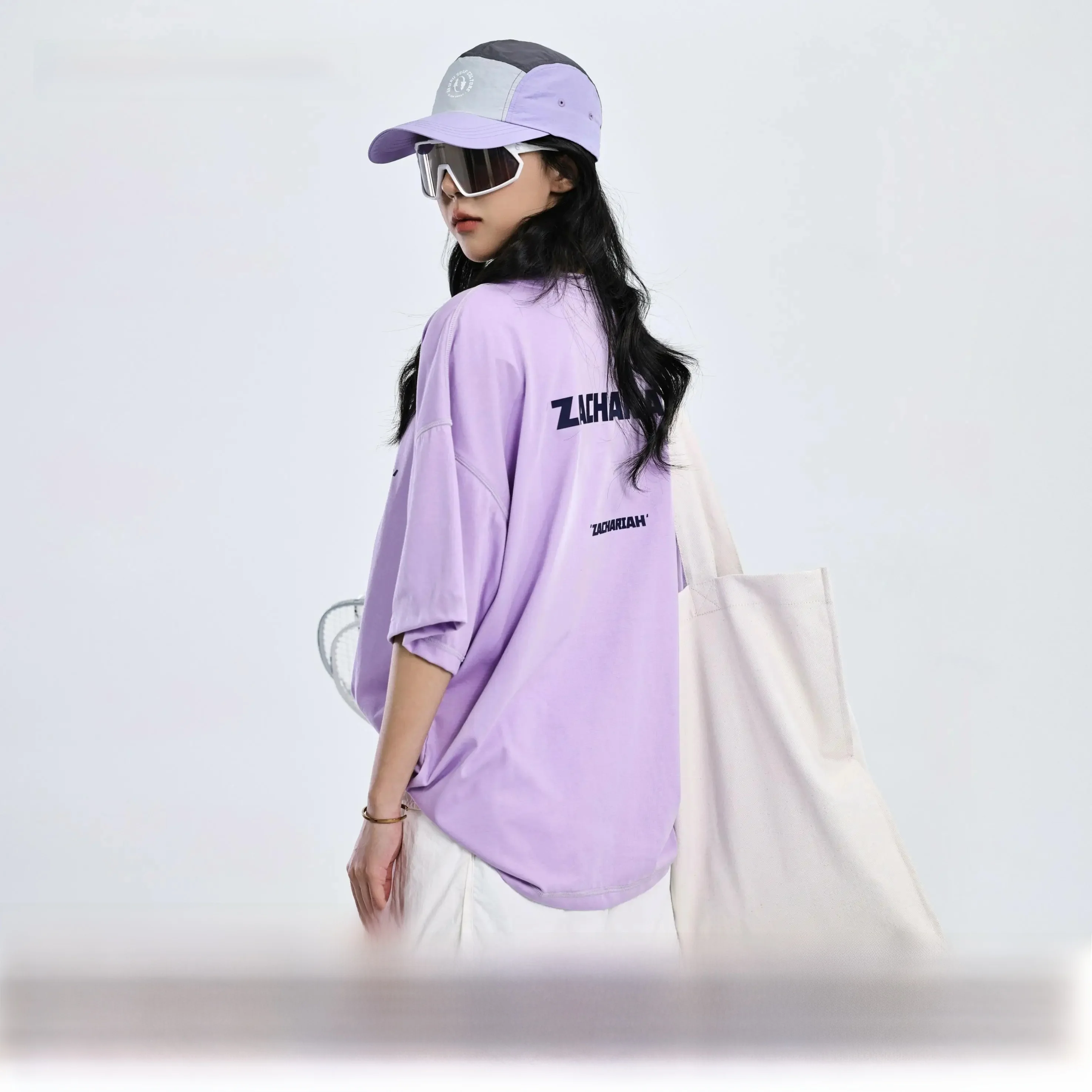 修学旅行の日差しに負けない、軽くて涼しいTシャツはどれがおすすめ？