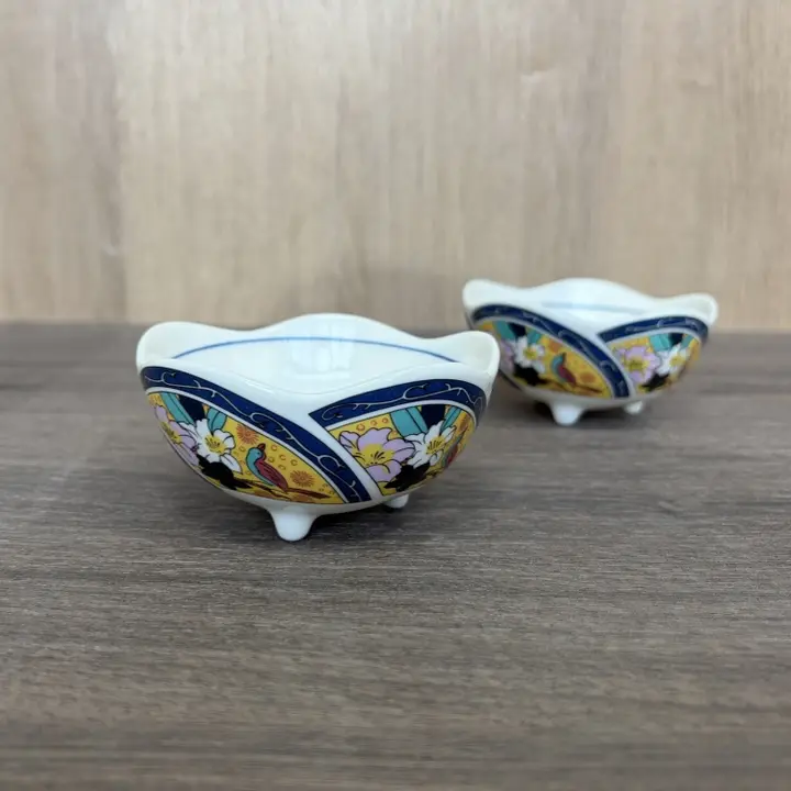 和風レトロ陶器高足小皿【植物デザイン・釉薬仕上げ・小鉢】