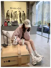 ダイヤモンド刺繍デザインの厚底カジュアルスニーカー【女性用・スポーティー・クッション性良好】