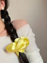 華やかな黄色の真絲ヘアゴム【フレンチスタイル・シンプルデザイン】