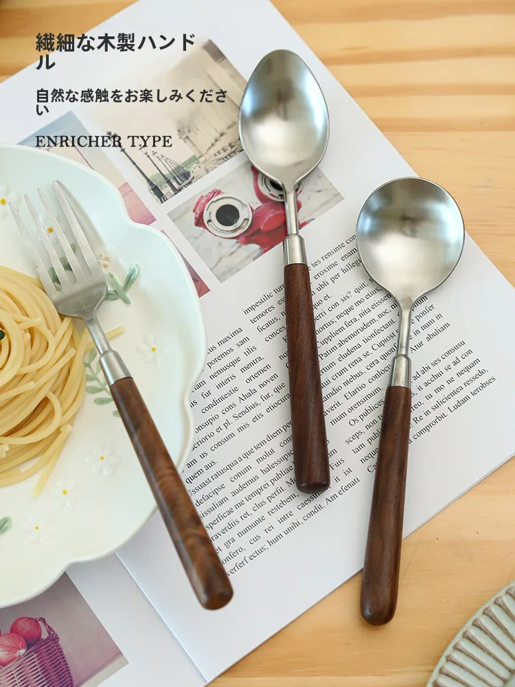 おうち時間を豊かにするおすすめアイテム | 木製とステンレスの和風食器セットがもたらす心の余裕