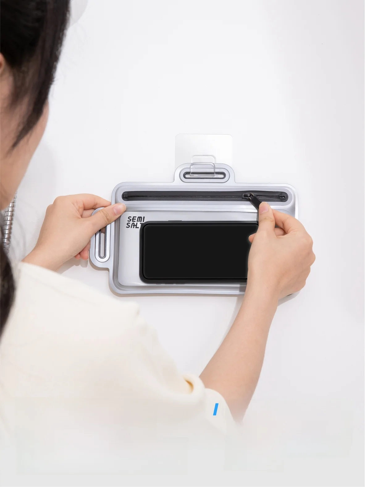 お風呂でスマホを安全に立てられるのは、本当にこの1つだけ？