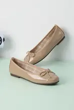 春秋用 レッド フラットシューズ【軽量・女性用・シンプルデザイン】