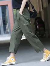 ミリタリーグリーンのワークパンツ【レディース・カジュアル・スト  レート・ワイドレッグ・春秋用】（セットアップ対応）
