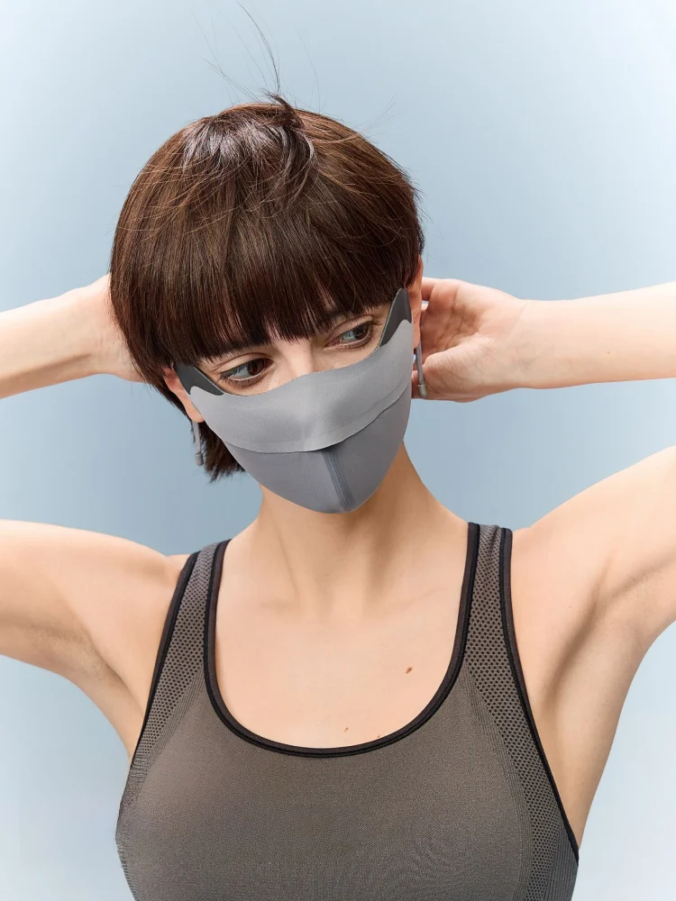紫外線対策の立体マスク：女性用アイガード付きの夏季最適モデル