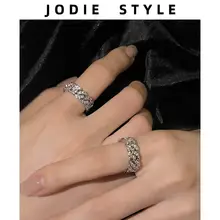 個性派デザインのキュービックジルコニアリング【ハイエンド・カジュアル・指輪】