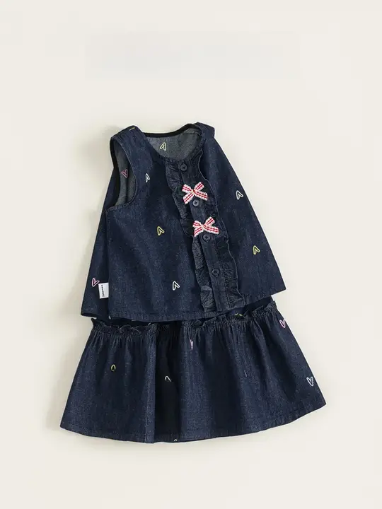 夏用レトロ個性的な子供用デニムセット【リボン付きタンクトップ・刺繍Aラインスカート】（セットアップ対応）