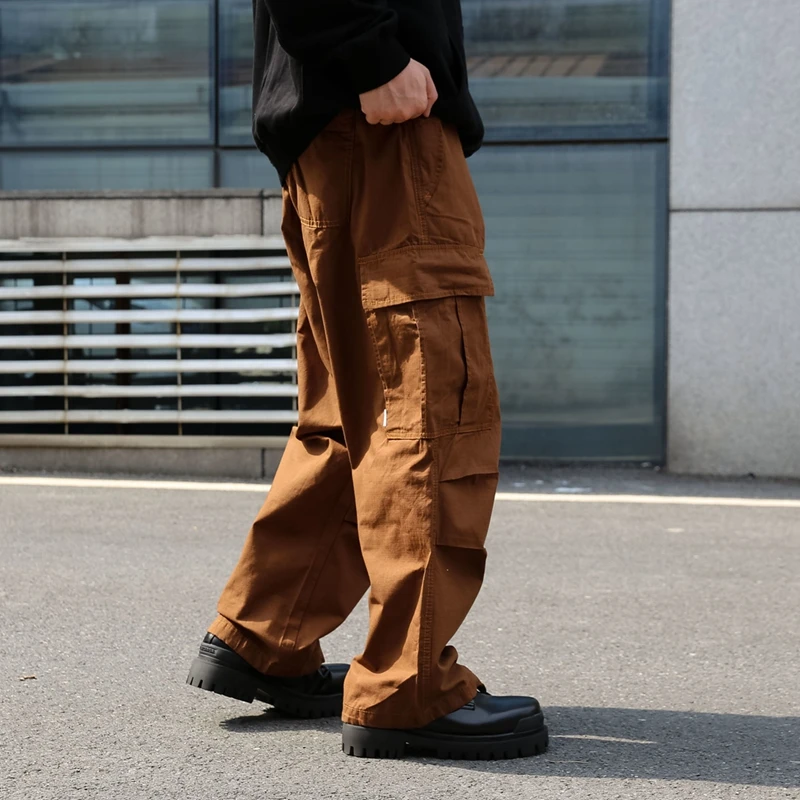 ストレートタイプのカーゴパンツは、本当に「選ぶべき」なのか？