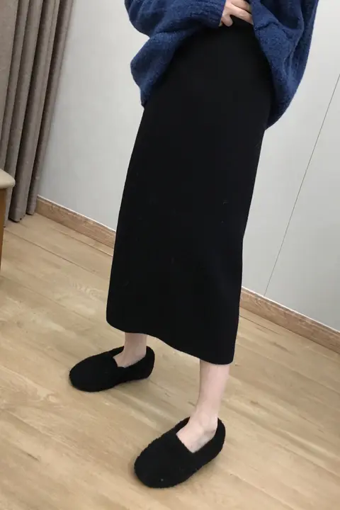 おしゃれなニット生地のスリット入りタイトスカート【ハイウエスト・秋冬用・体型カバー】