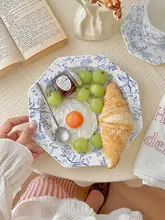 胡桃集市 フランス風 ビンテージブルー模様の陶器製浮彫り皿【スイーツ・朝食用】