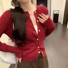 麻花編みデザインの長袖ニットカーディガン【秋用・短丈・女性用】