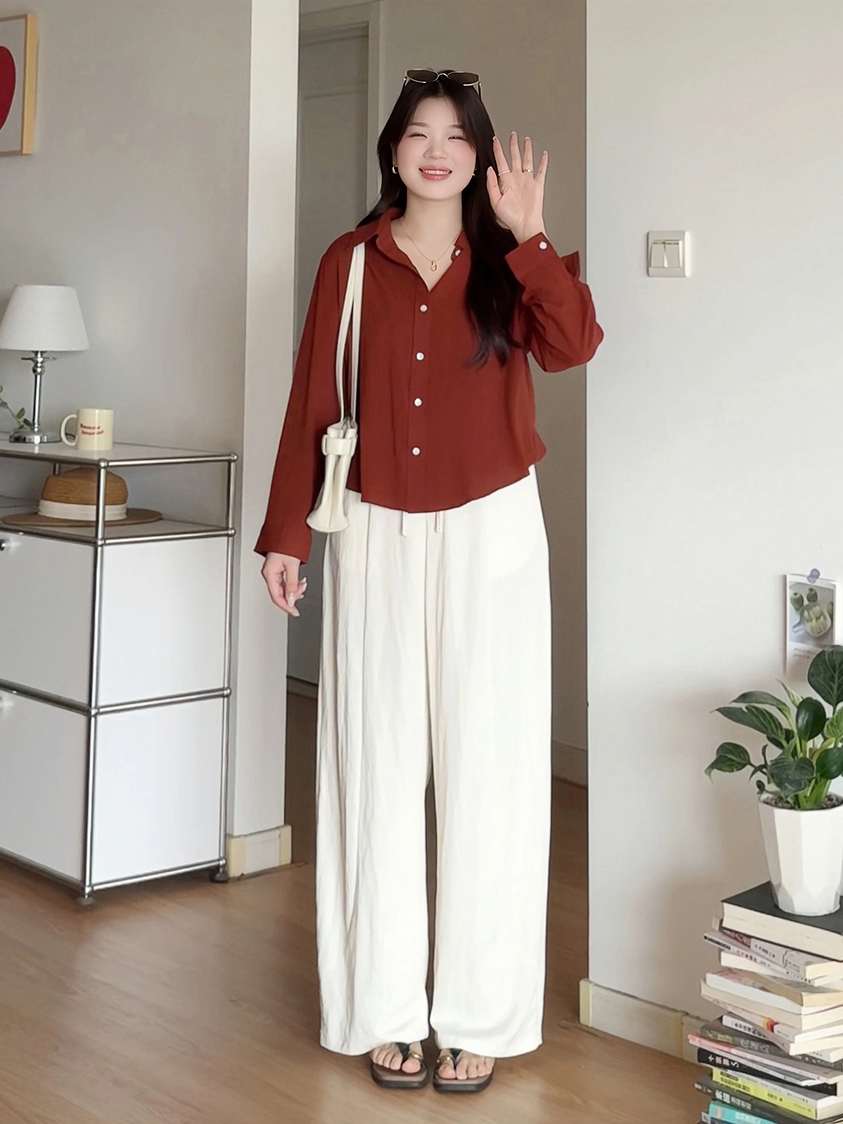 40代の通勤スタイルに「シースルーシャツ」は必要？リアルな着こなしの答えを教えます