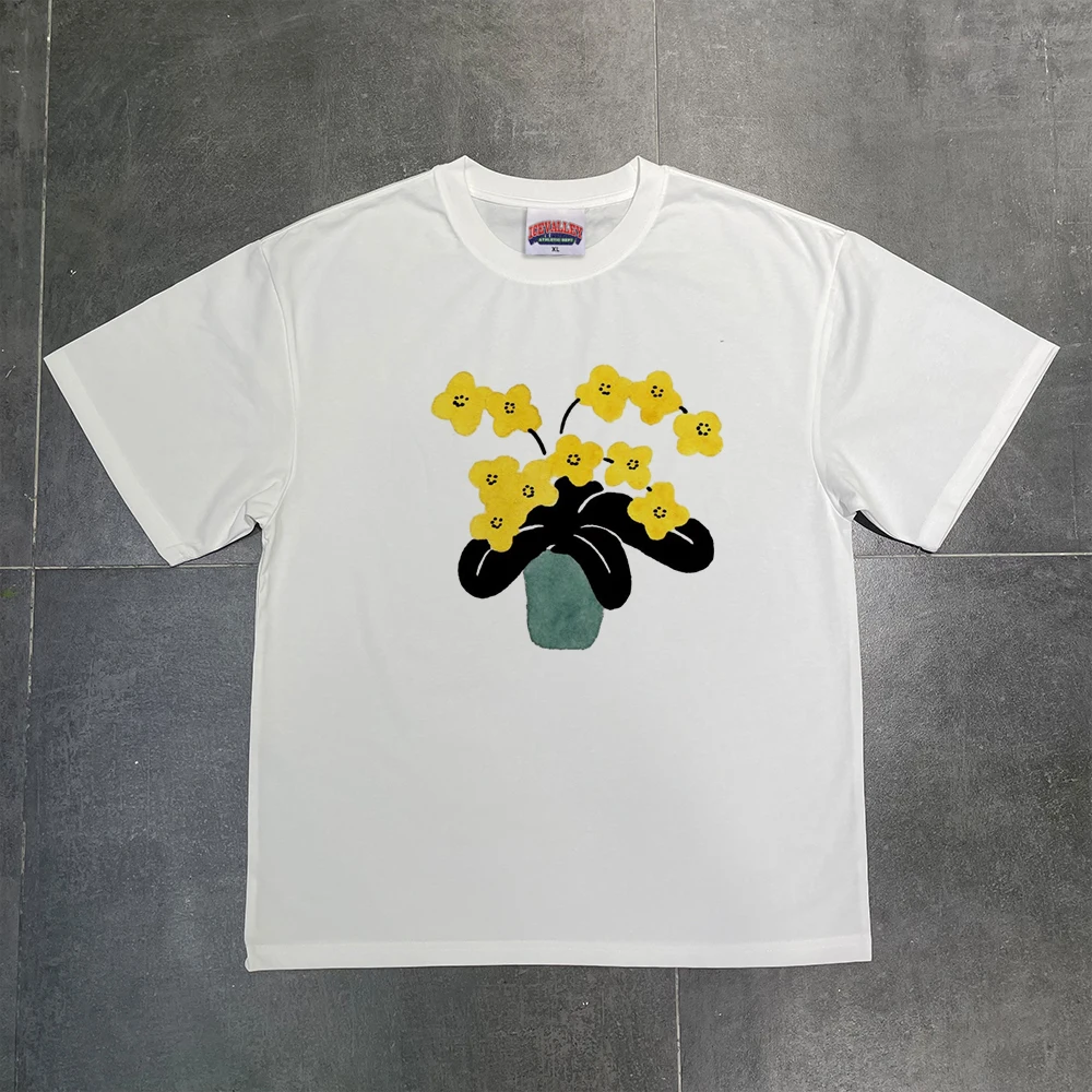 男子高校生が選ぶTシャツは、本当に「涼しさ」と「個性」のバランスが大切？