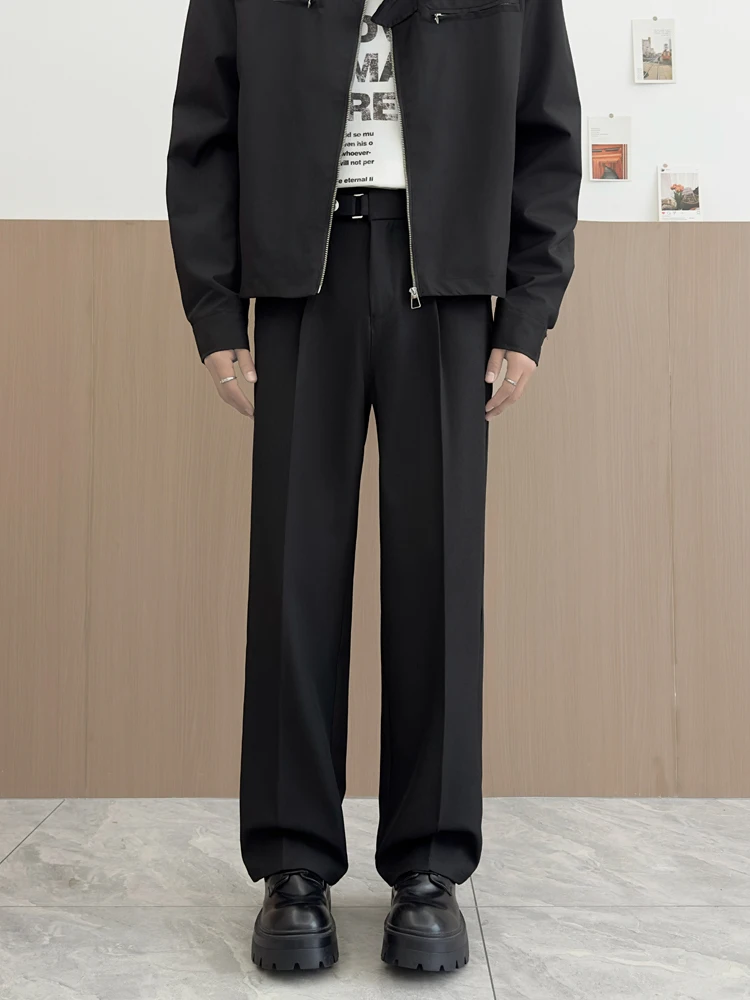 pleated pants と slacks はどちらが通勤に最適？アメリカンスタイルのワイドパンツで解決するリアルな選び方