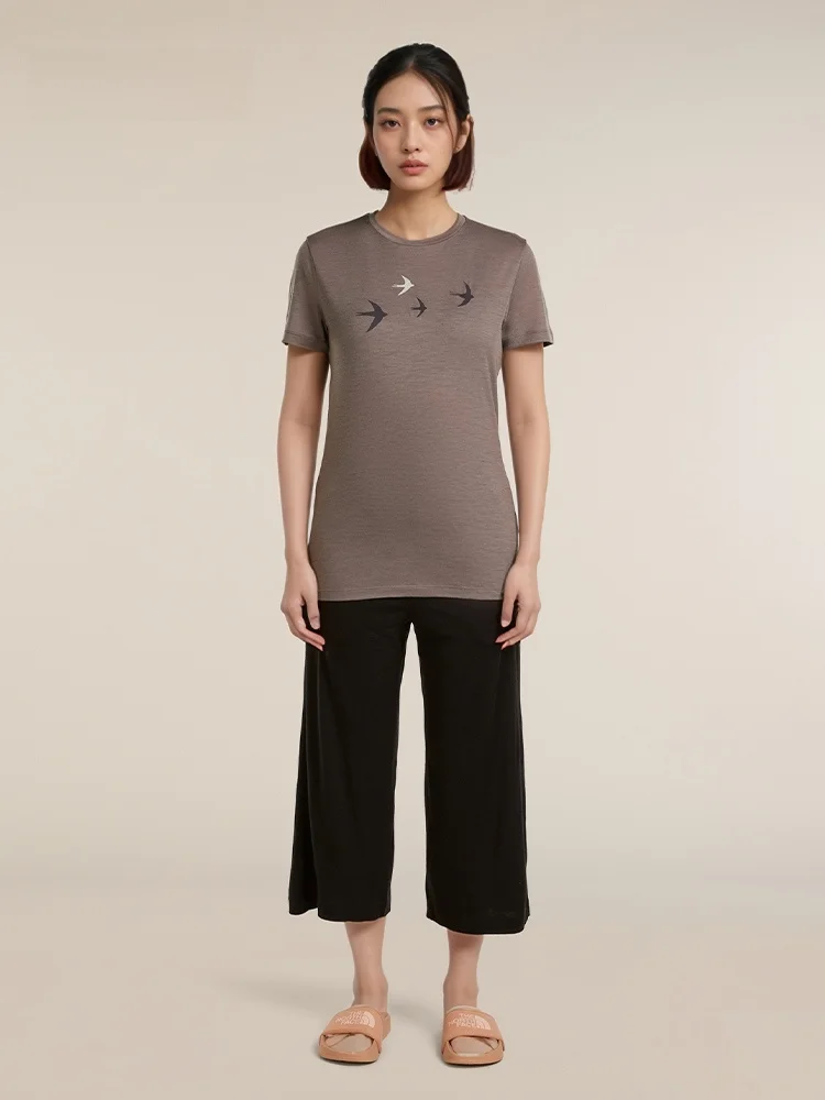 アウトドア女子が選ぶべきTシャツは？自然と街並みをつなぐ1枚の秘密