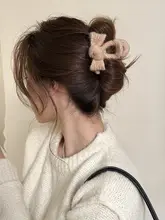 毛糸編みのリボン型ヘアクリップ【シャーククリップ・女性用・後頭部用】