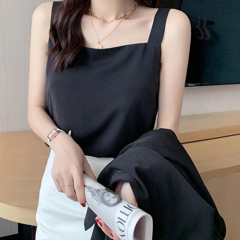 大人可愛い服 50代コーデの完全ガイド｜ゆとり感と自然な美しさを実現