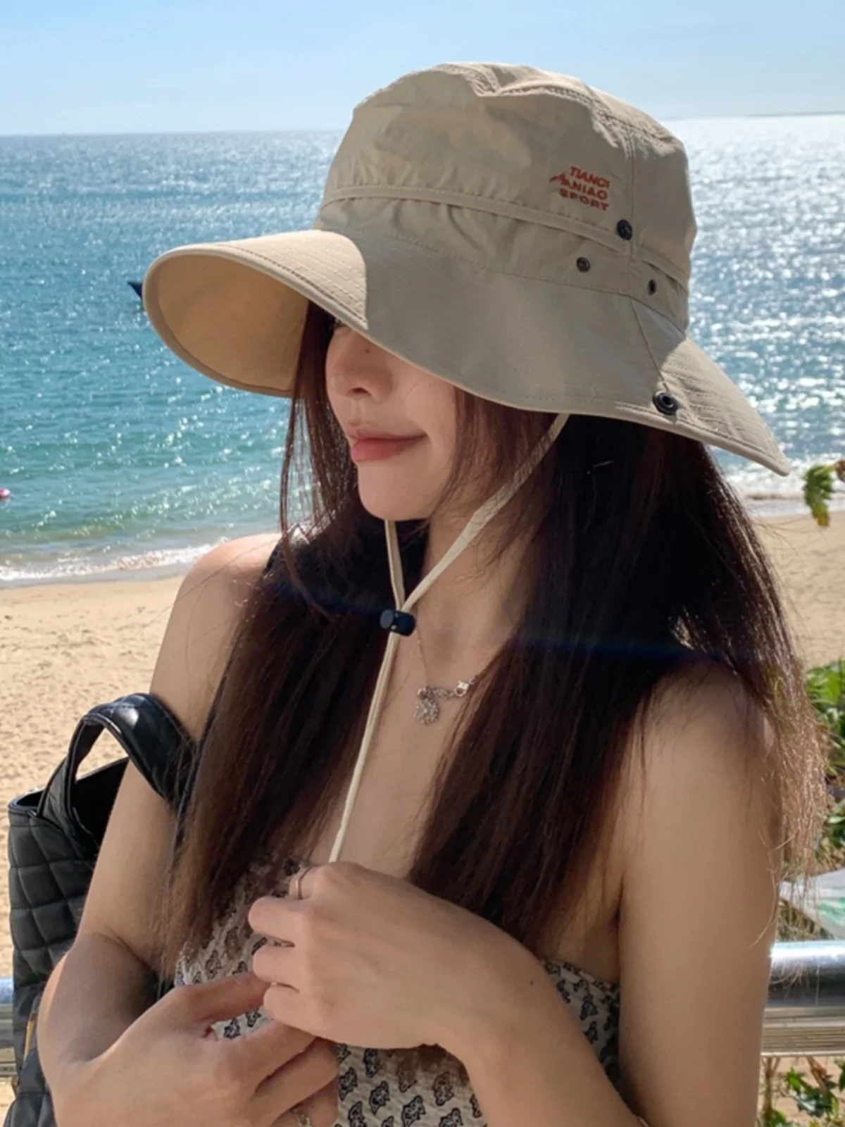 通勤と旅行の間で迷うあなたへ：通気性抜群の防晒フィッシャーハットは本当に必要なのか？