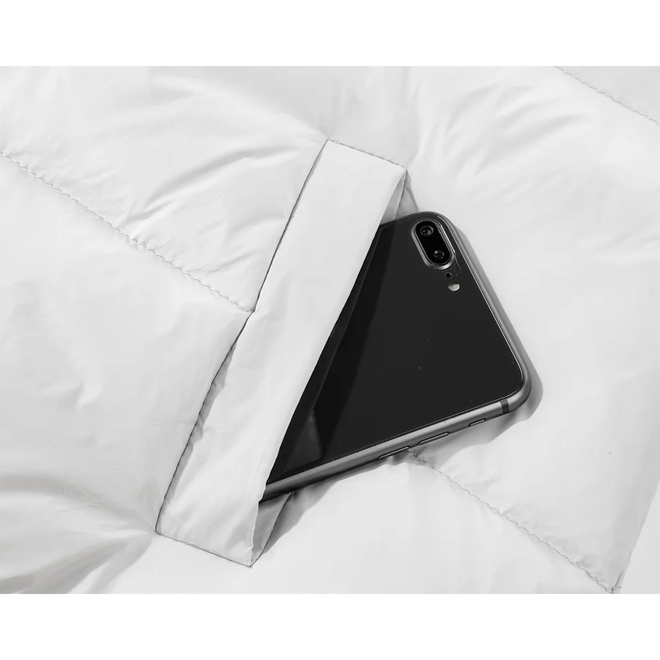 平面デザインのテーブル【おしゃれな木製・シンプルスタイル】