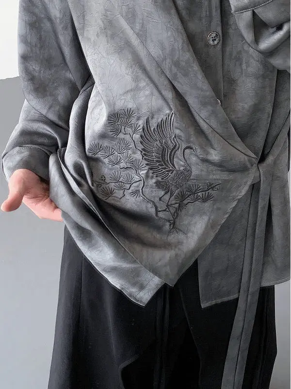 中華風デザイン 鶴刺繍のシルクシャツ：長袖ルーズフィットで夏の涼感を実現