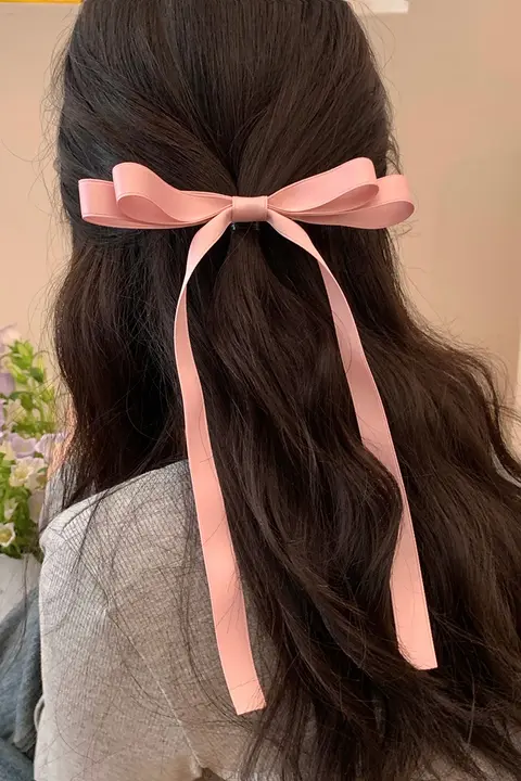 可愛いピンクリボン蝶結びのヘアクリップ【バレエスタイル・甘美なデザイン】