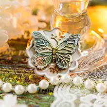 立体浮彫りデザインの蝶モチーフデコパージュステッカー【カラフル・レトロ風】