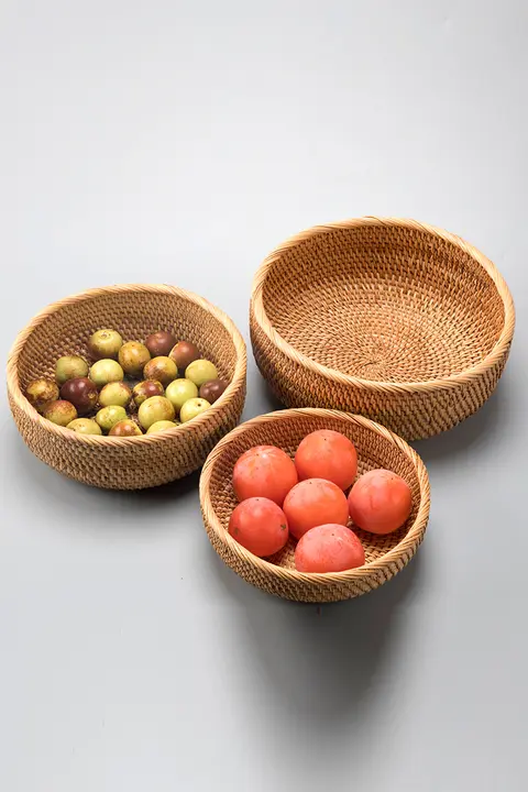 ベトナム手作り秋の天然藤素材フルーツバスケット【お茶うけトレイ・お菓子収納にも最適】