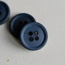 中程度の水色ダックブルーのボタン【コットン素材・直径15mm】