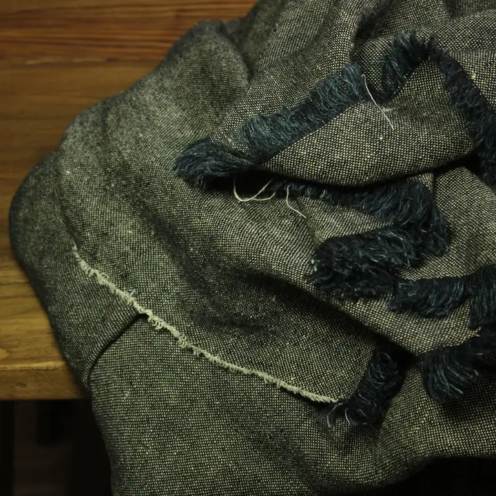 ブラックホワイトのリネン生地【厚手・服飾用・極上の柔らかさ】
