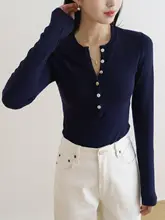ボタン付きVネック長袖トップス【女性用・シンプルデザイン・春用】