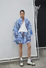 デニムパッチワークプリントの女性用ショートパンツ【ウエストゴム・ストレートシルエット】