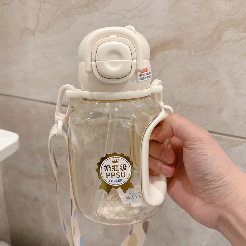 子供用直飲みストローカップ：大容量・防漏設計で日常使いやすい実用性を実証