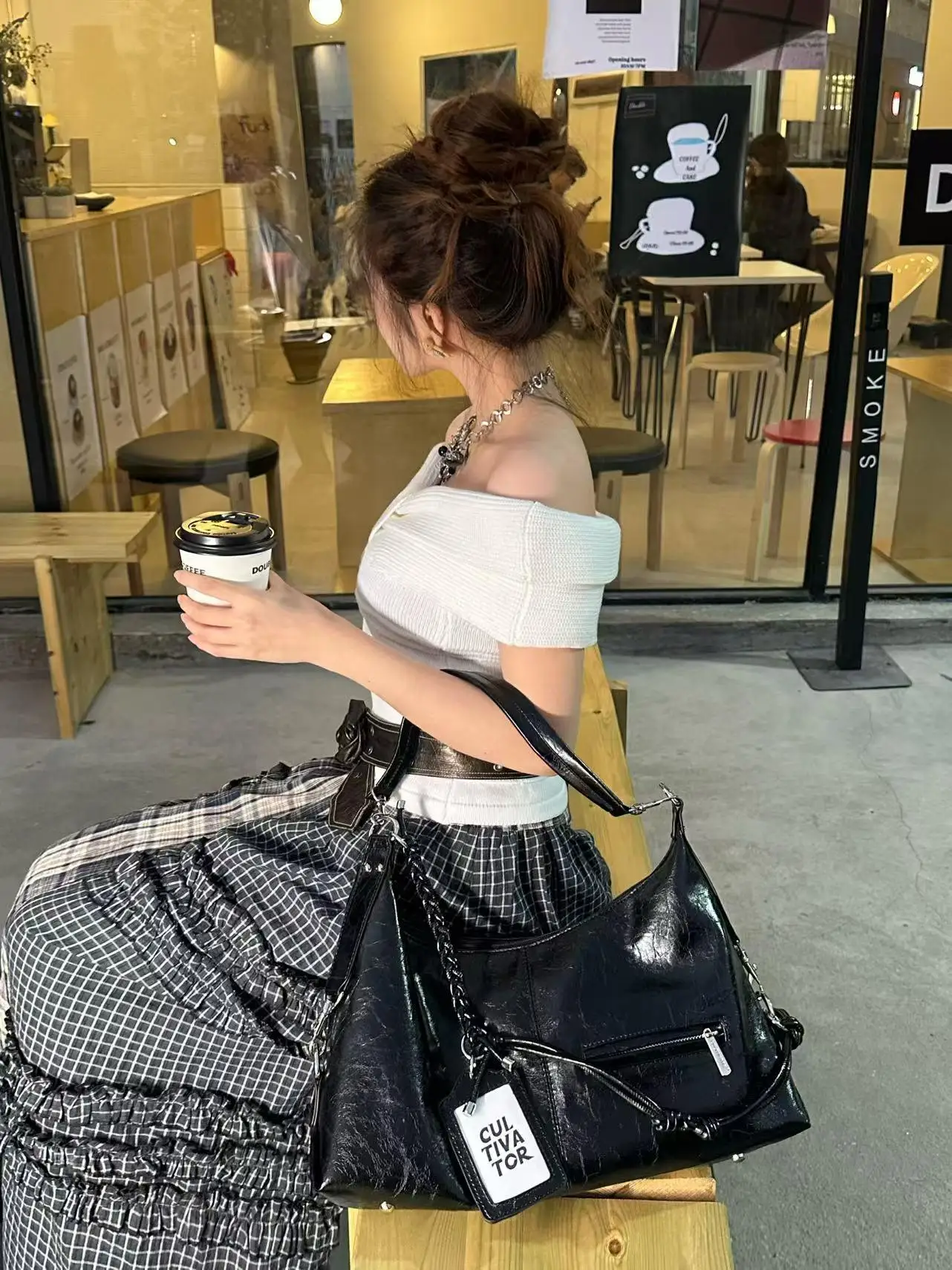 大学生女子が通勤に必要なショルダーバッグは、これで決める？