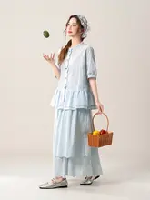 刺繍入りバタフライリボン付き半袖シャツとハイウエスト丈スカートの美しいコーディネート（セットアップ対応）