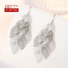 925銀製 ロングタッセルイヤリング【葉っぱデザイン・韓国風・お洒落】