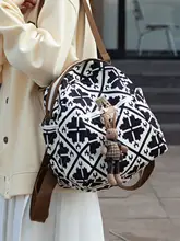 おしゃれな小型リュックサック【通勤・旅行用・軽量・女性用】