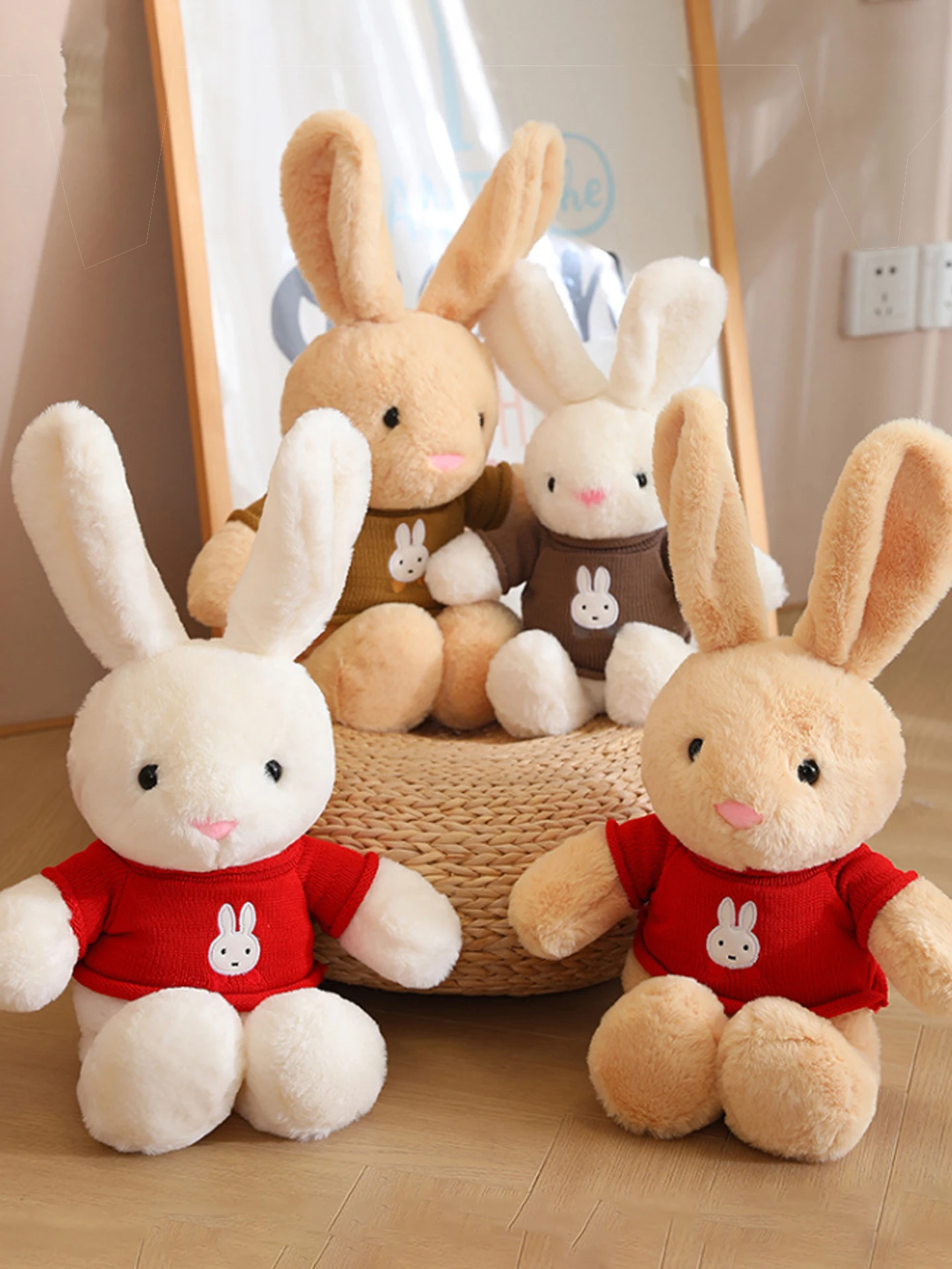 着せ替えウサギのぬいぐるみ：布製公仔の遊び心と実用性を解明