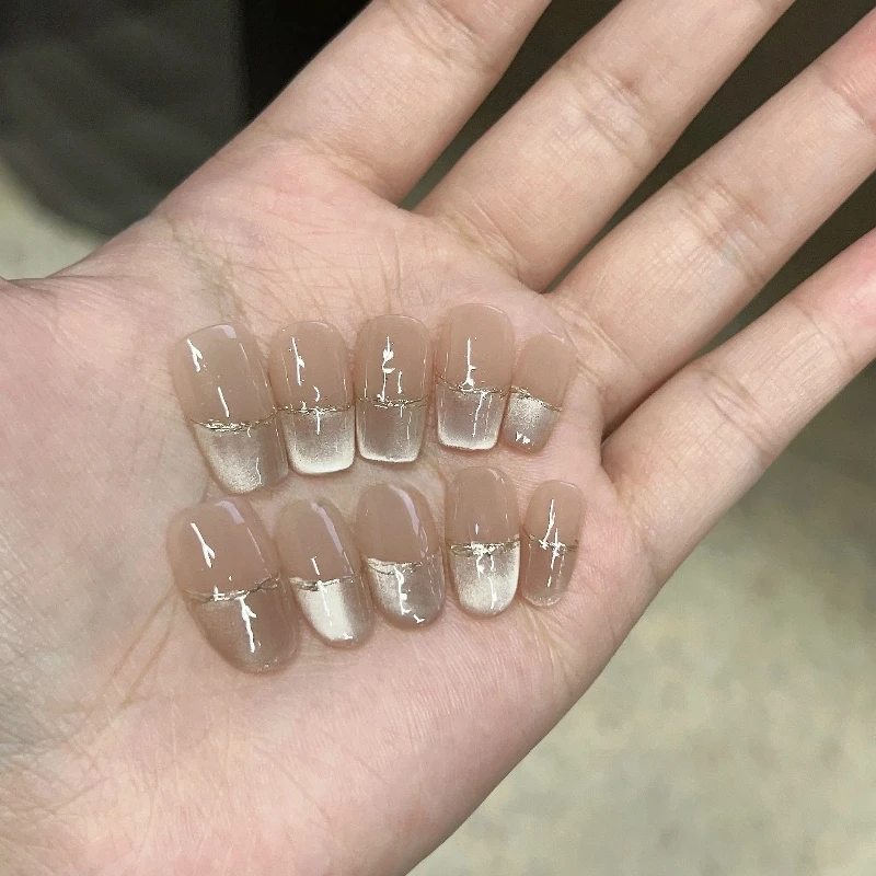マーメイドパールデザインのピンクチークネイルシール：5月旬のフレンチスタイルおすすめ
